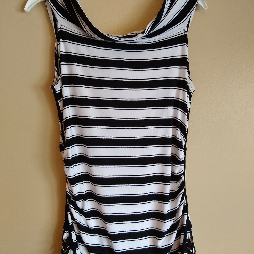 White House Black Market Women's Sleeveless Top